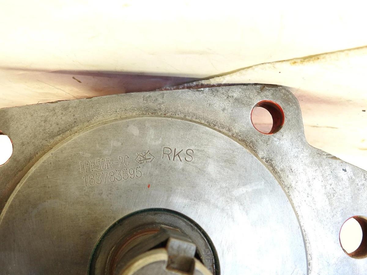 GearTEK 7210964 183783595 LPE50R-2C 6 Bolt Hole Keyed Shaft Hydraulic Pump