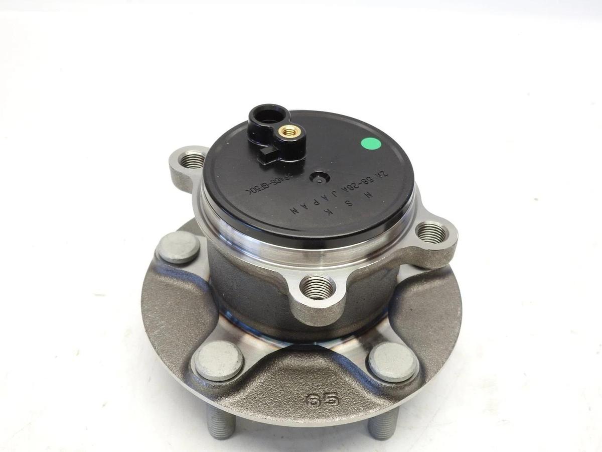 New Oem Wheel Bearing and Hub Assembly SKF BR931113