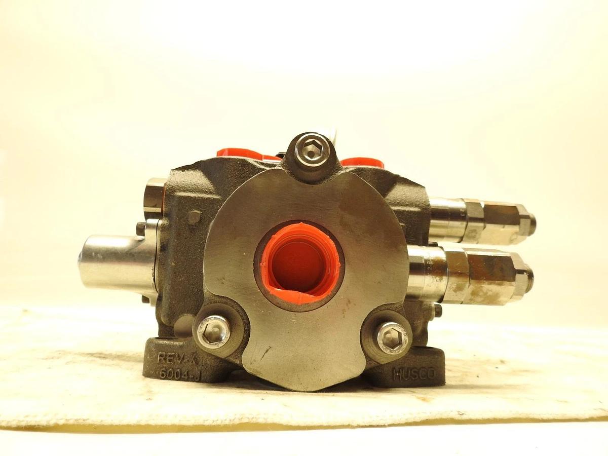 New Oem Maxle E24FCQ57A Drop Down Trailing Axle Hydraulic Valve Manifold