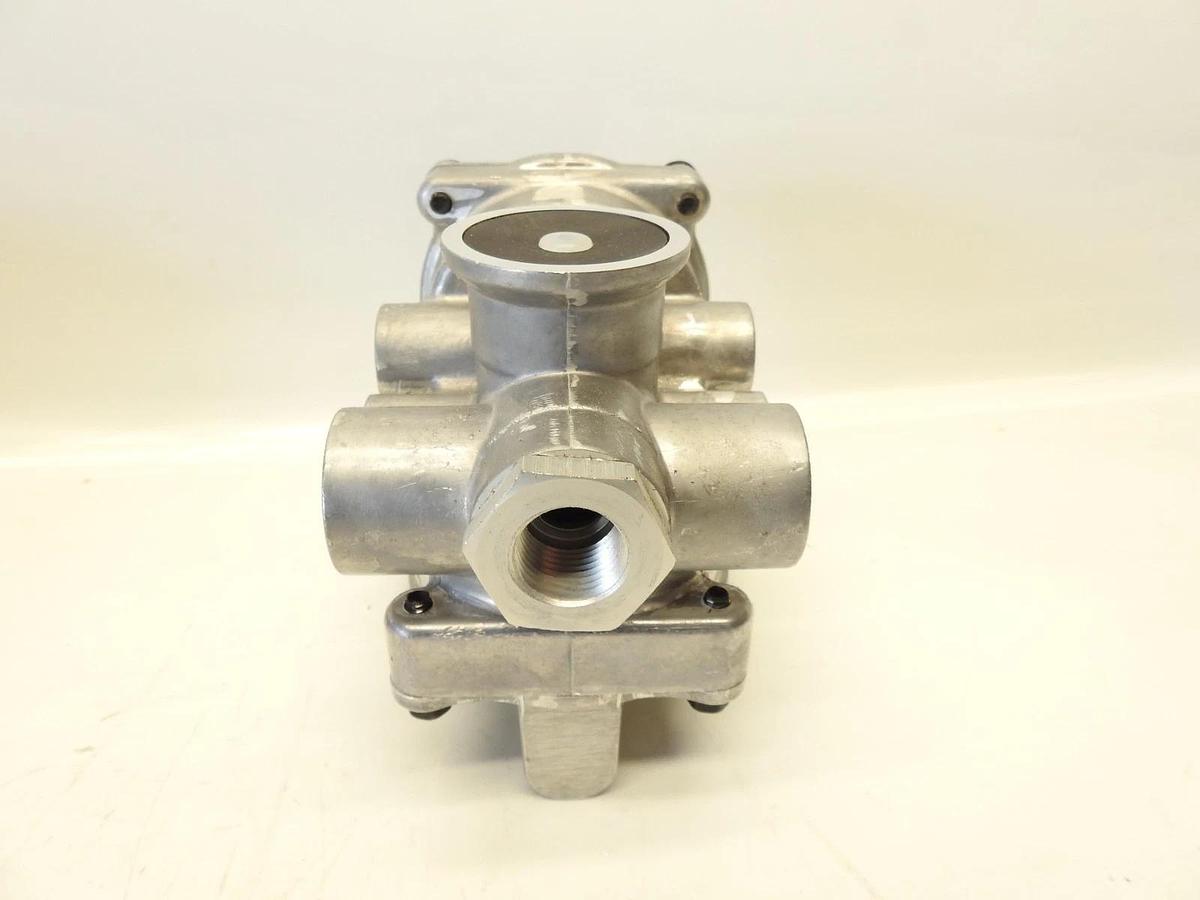 Genuine Paccar Peterbilt Lift Axle Valve 5040-311-01 504031101