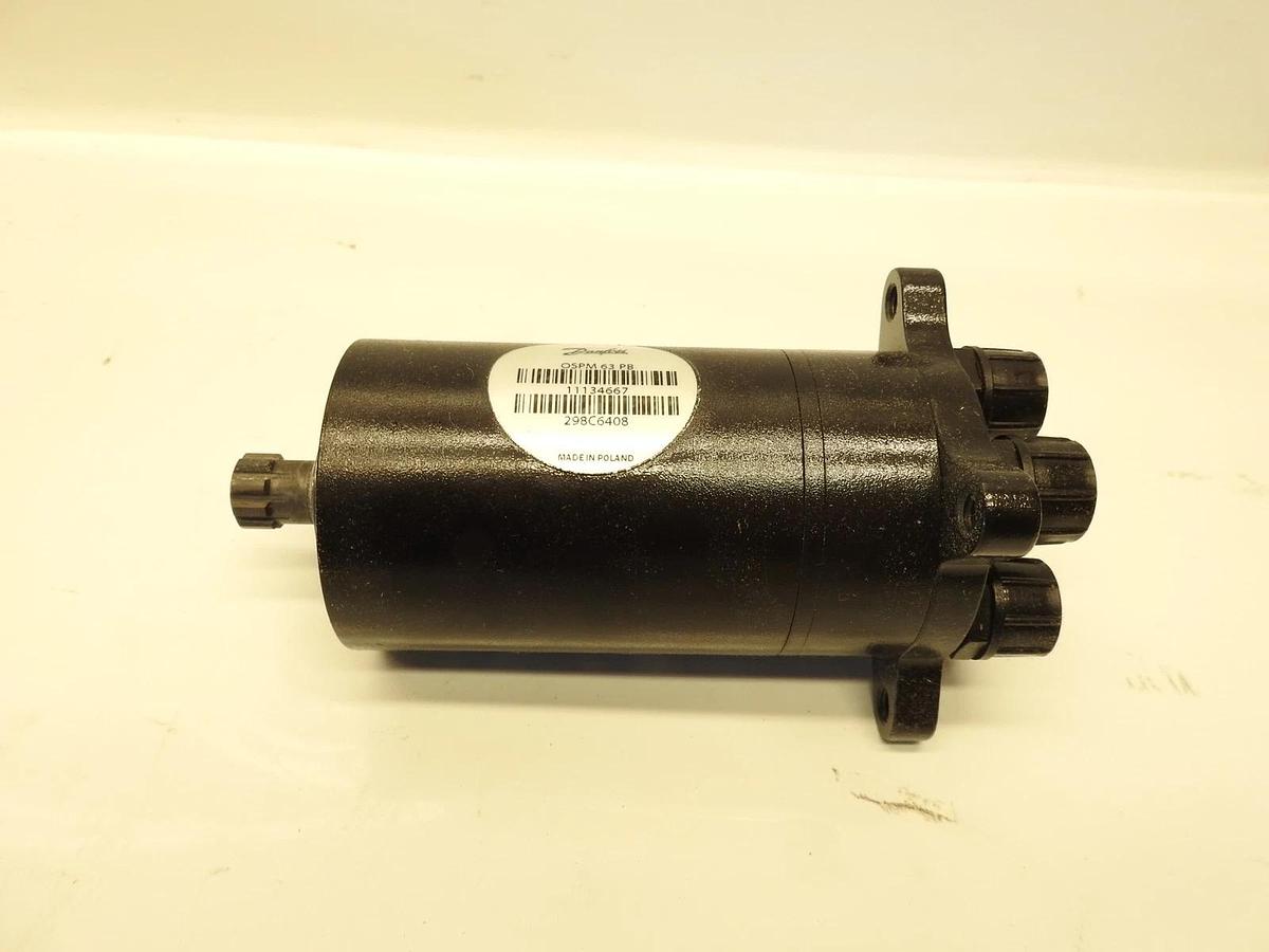 New Oem Danfoss 11134667 OSPM 63 PB Hydraulic Steering Unit