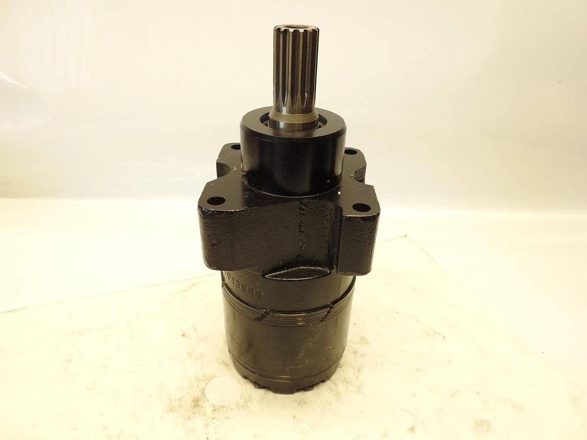 New Oem Danofss White Hydraulic RC013999 Wheel Motor