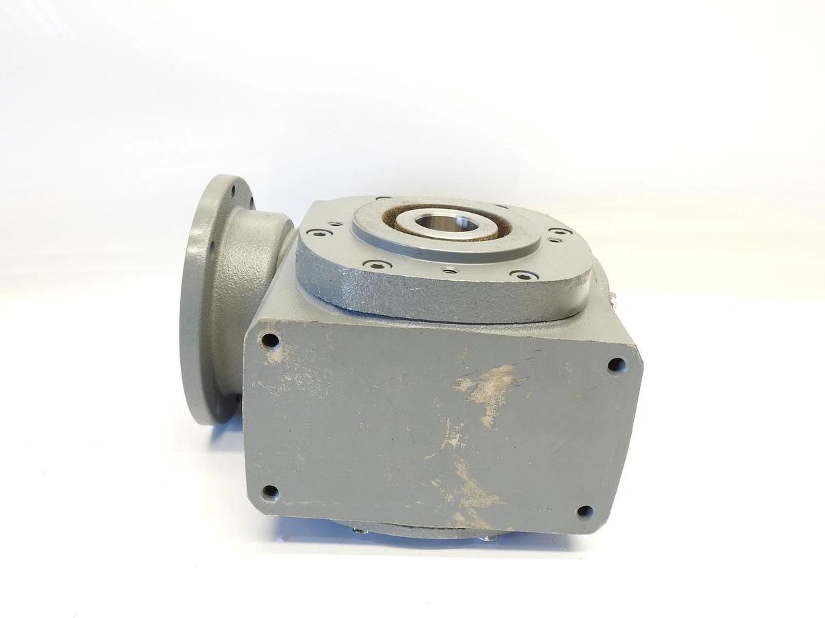 New Oem Cleveland Gear M2614BSH100C004 Type ICHSHO Speed Reducer Gear Box Ratio