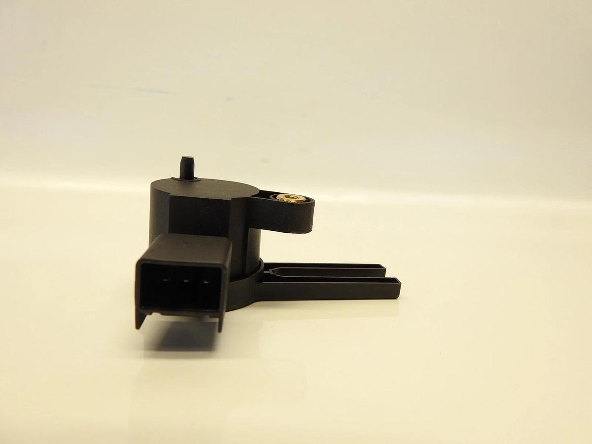 Standard Motor Products BST124 Brake Pedal Position Sensor for Chevy Chevrolet