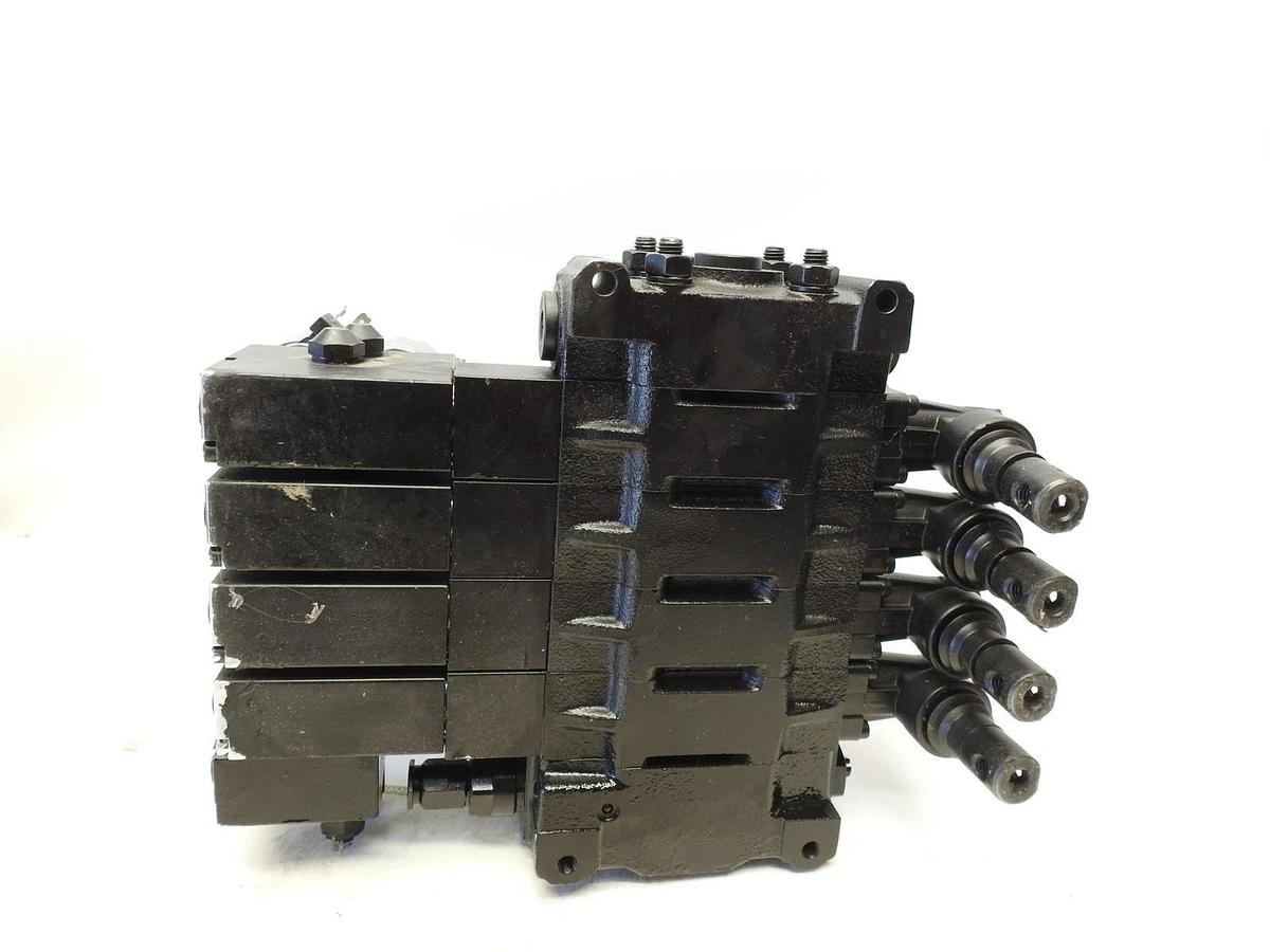 New Genuine HMF 55266 Hydraulic Valve Block  002765417