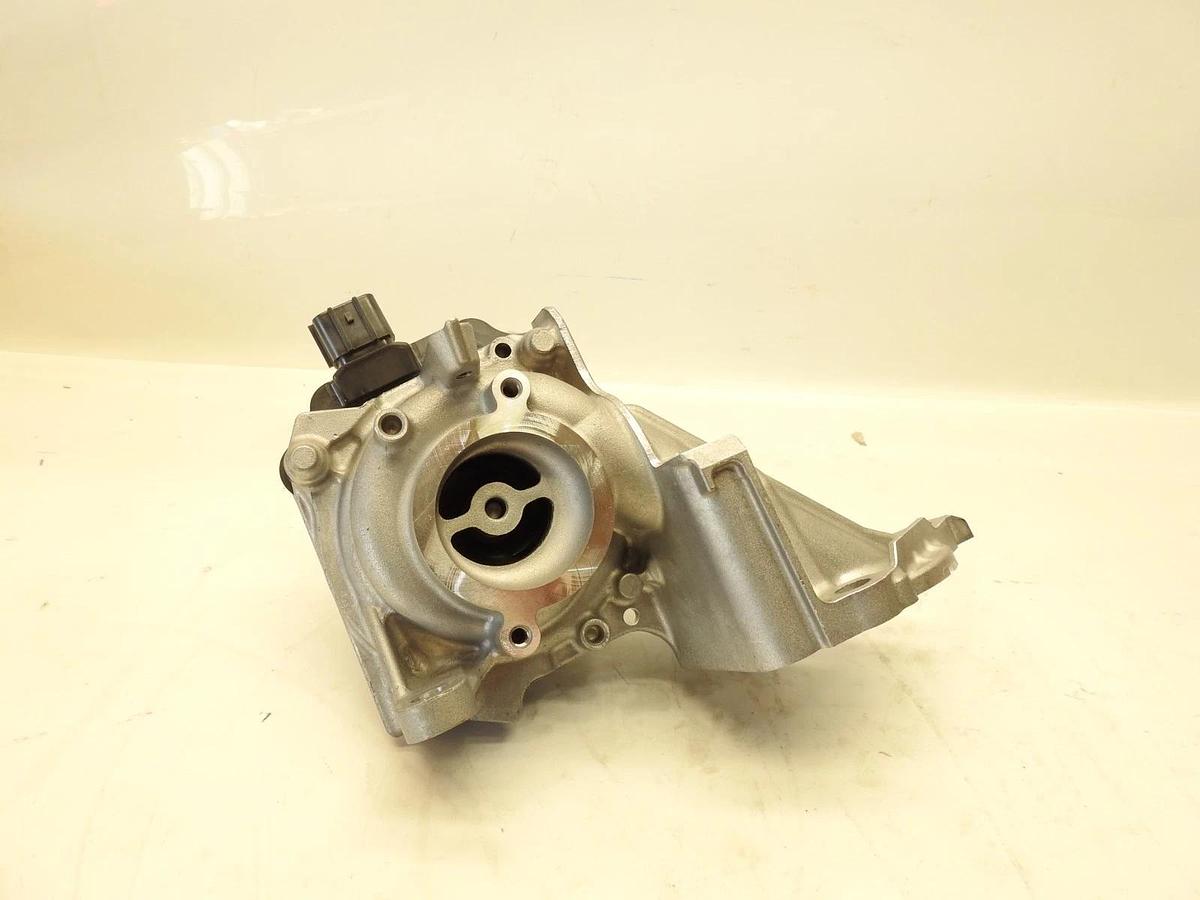 NEW GENUINE TOYOTA WATER PUMP & HOUSING W/GASKET 2.5L CAMRY RAV4 SIENNA OEM