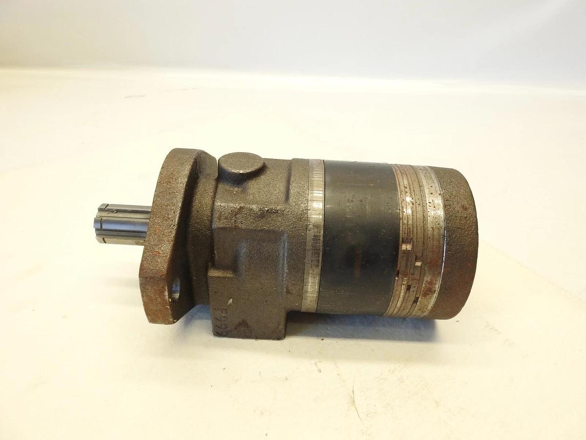 New Oem Paccar 100138 Hydraulic motor