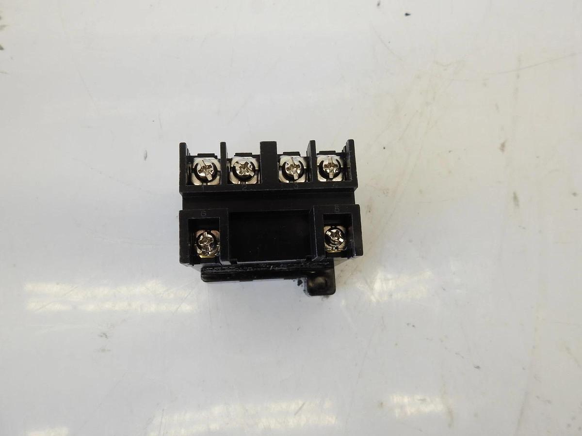 New IDEC, RL2N-D-A100 Relay