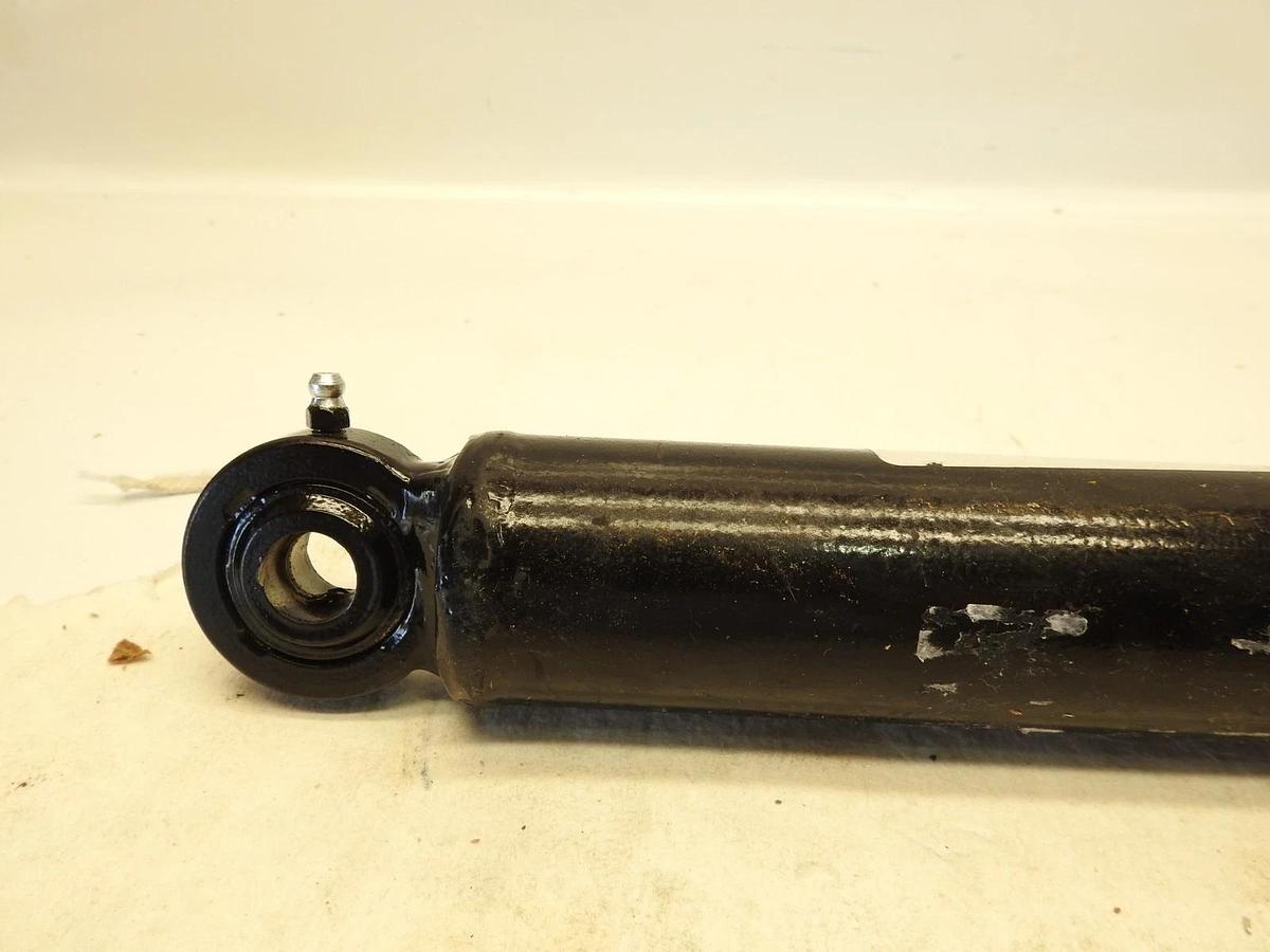 New Genuine Metso N02460574 W233978 Hydraulic Cylinder
