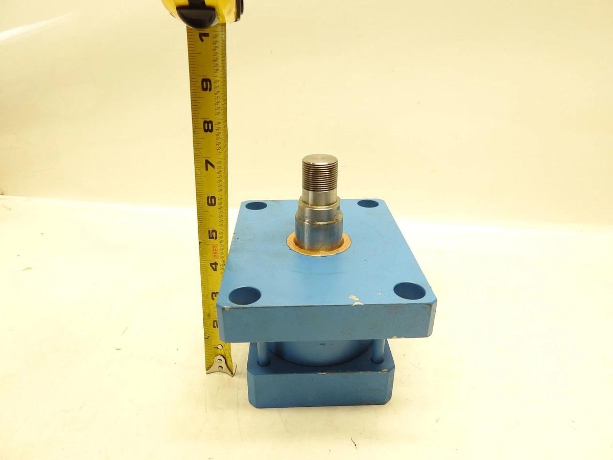 New Rexroth 4 Bolt Hole Hydraulic Cylinder Threaded Shaft