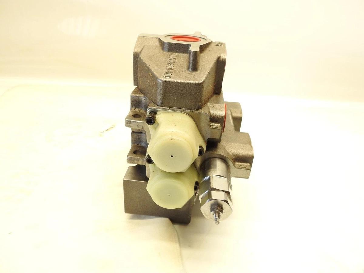 New Oem Apsco 20-UNI-2S-14 Hydraulic Valve Assembly With Two APG20-H-10 Handles