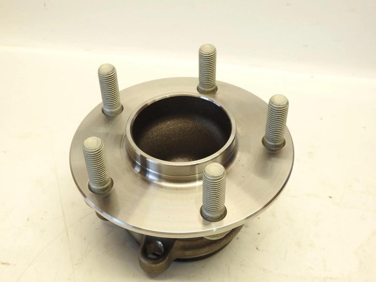 New Oem Wheel Bearing and Hub Assembly SKF BR931113