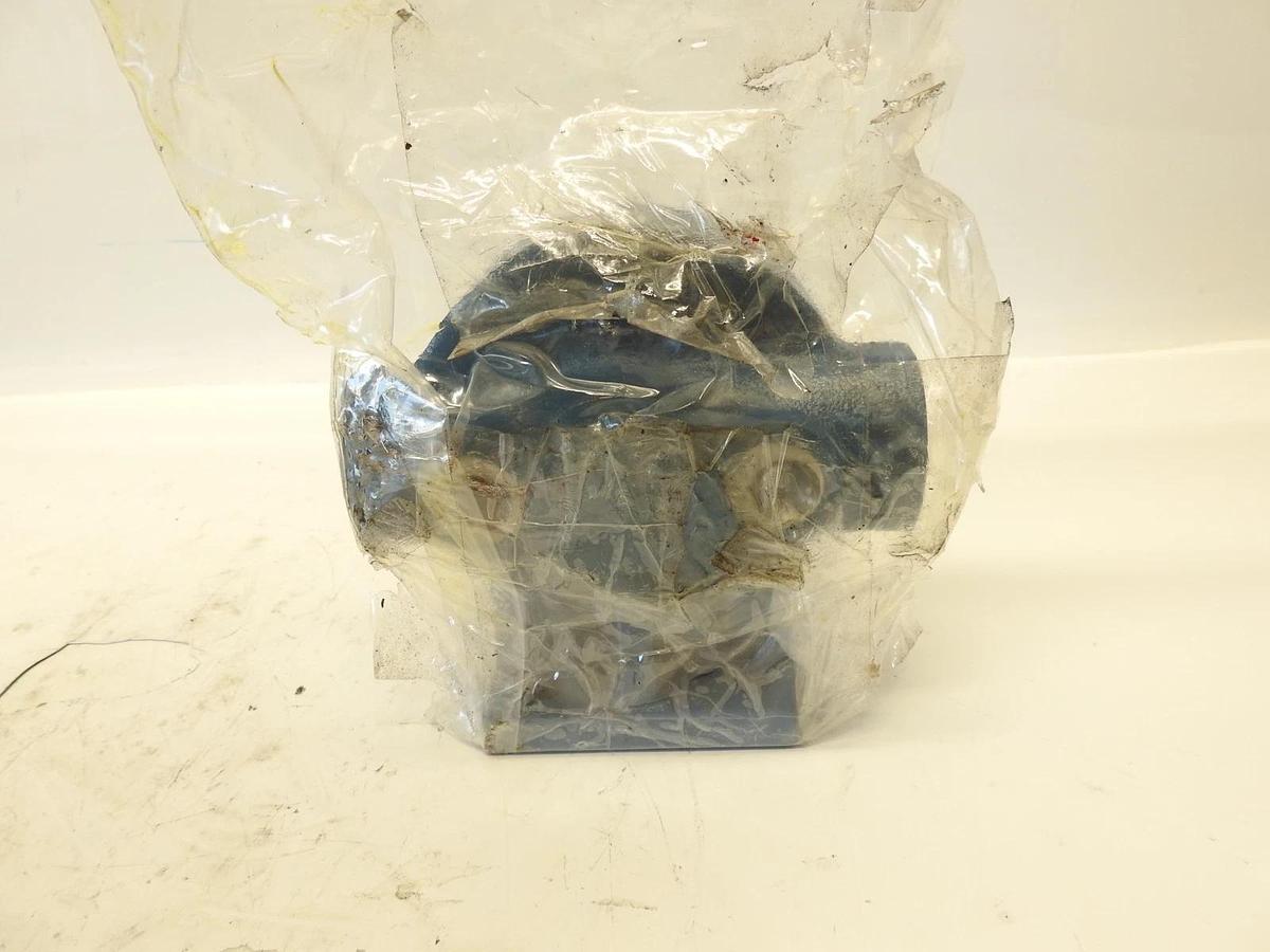 New Ariel C-0394 LUBE OIL FILTER HEAD, SINGLE L/R (C0394)