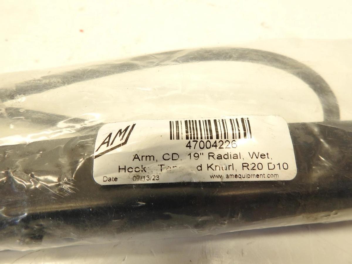 New AM Equipment 47004226 Wiper Arm
