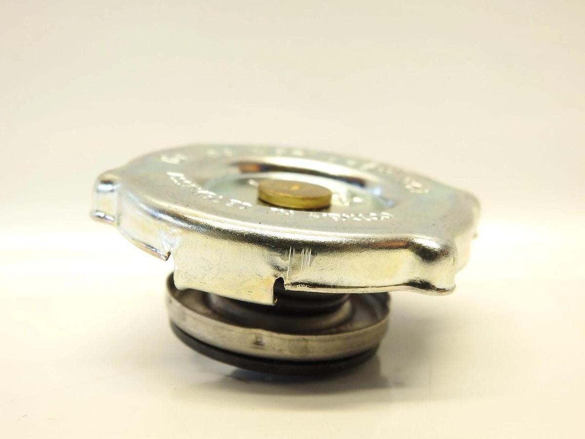 New Genuine Oem New Holland Radiator Cap Part # 87749607 for Skid Steers, Haytoo