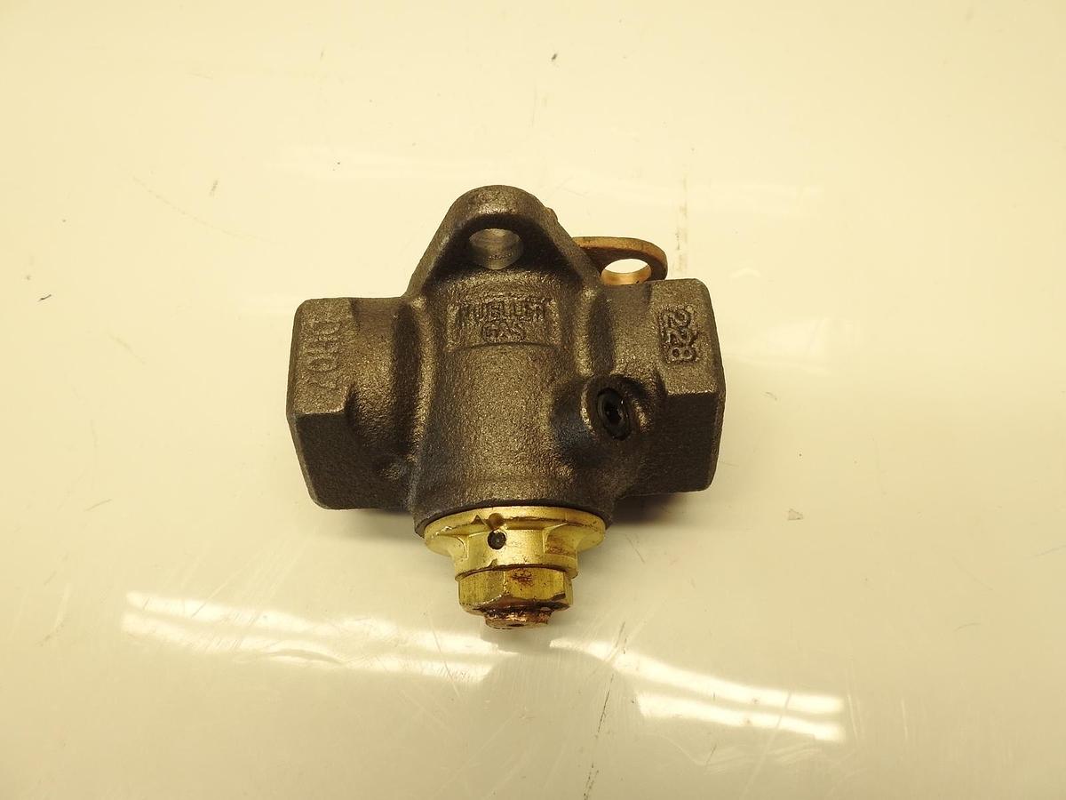 1" Mueller H-11175, FIP Gas Meter Valve Black Iron Body Brass Lockwing 175 PSI.