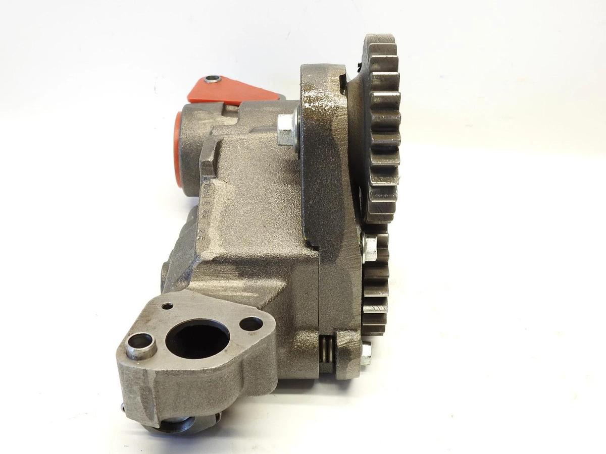 New Aftermarket Cummins ISX Oil Pump  5680039