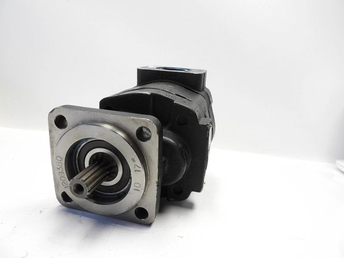 New Force America P350 Hydraulic Motor P350A142JFAB20-25