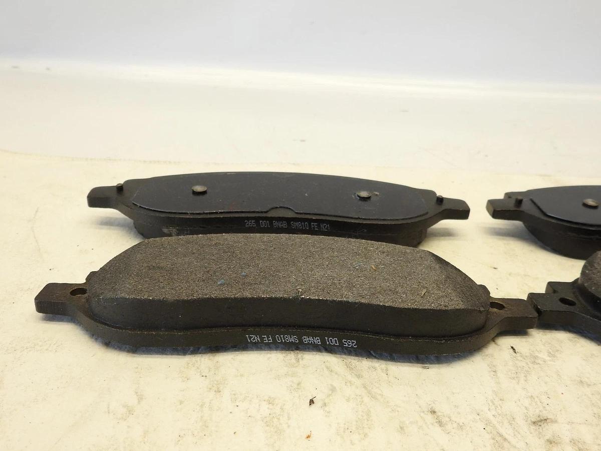 BOSCH BE1068 Blue Semi-Metallic Disc Brake Pad Set - Compatible With Select Ford