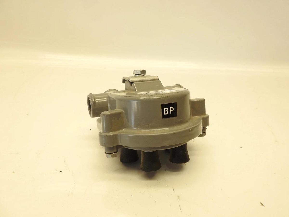New Regal Tap RMT2124-RF-08 1.2 GHz 8 DB