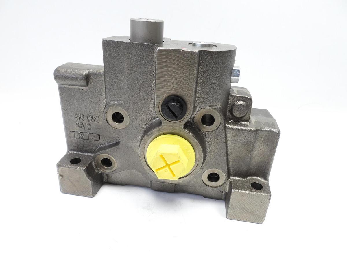 New Valve Section 463 0650 062421 0651902