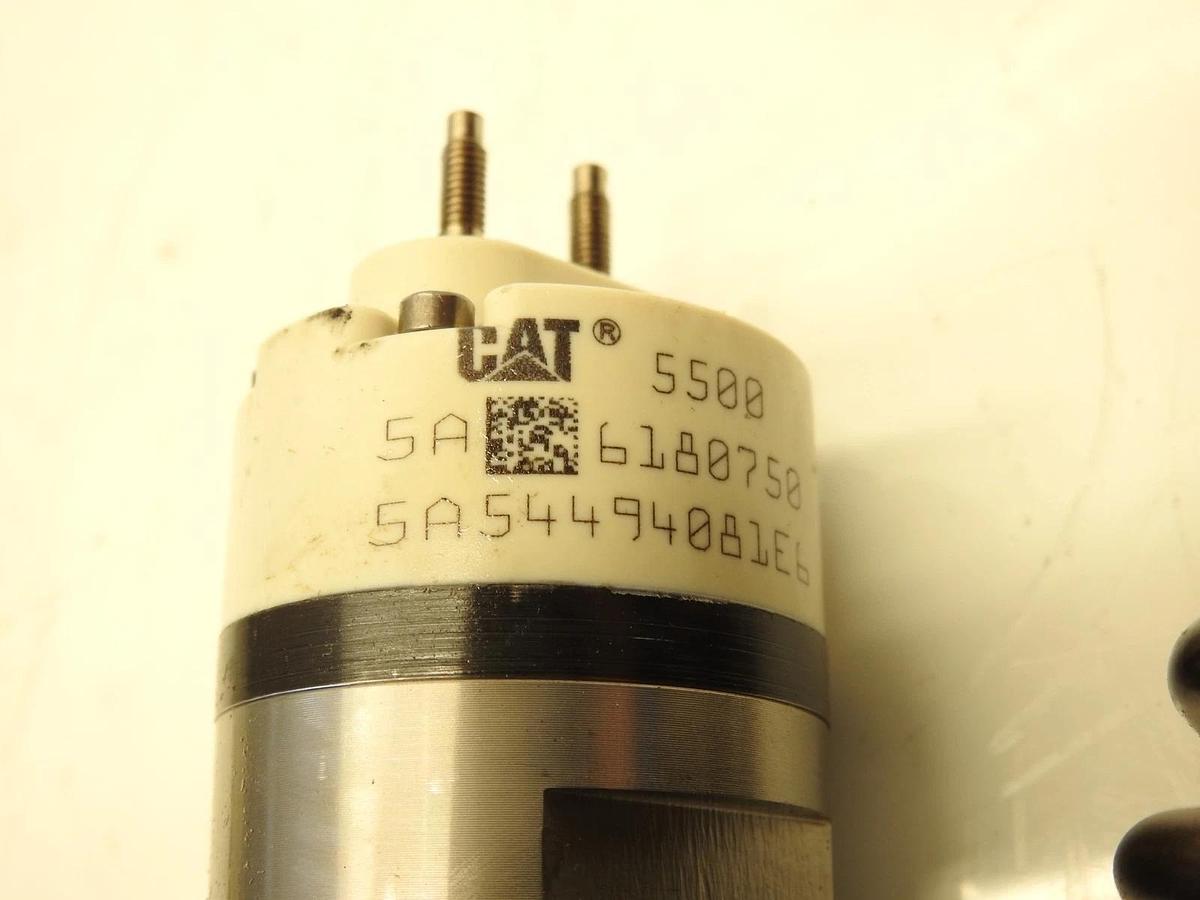 New Caterpillar 20R-2284 Diesel Fuel Injector 374-0750 618-0750 20R2284