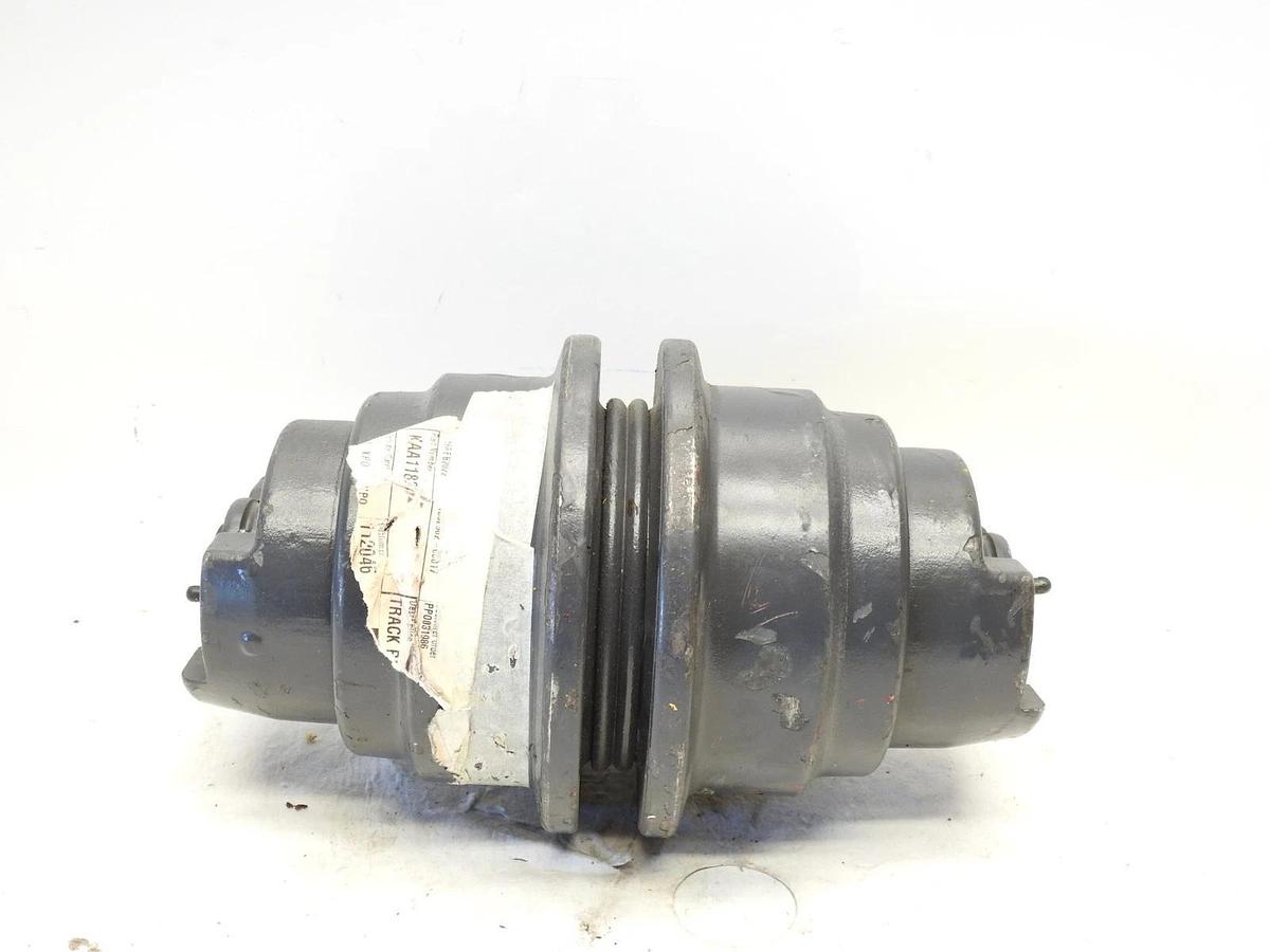 New Genuine Oem Case CNH Industrial Top Carrier Track Roller KAA11820