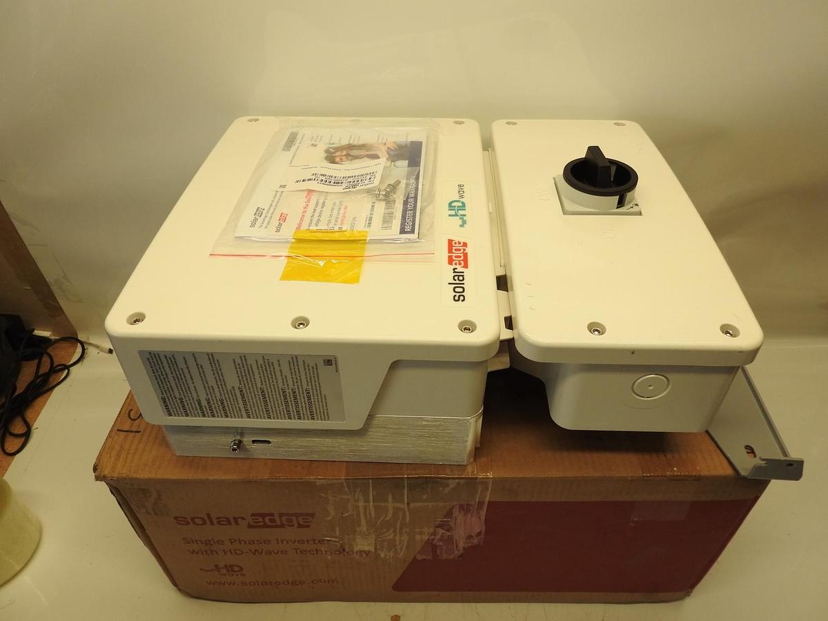 New Solaredge SE6000H-US000BNU4 Single Phase Wave Inverter