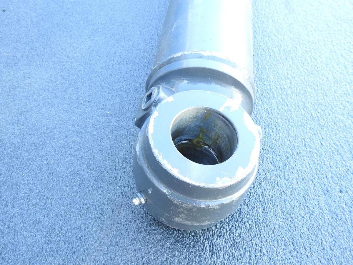 Oem Case IH 90472384R - REMAN-HYD CYLINDER - CASE IH
