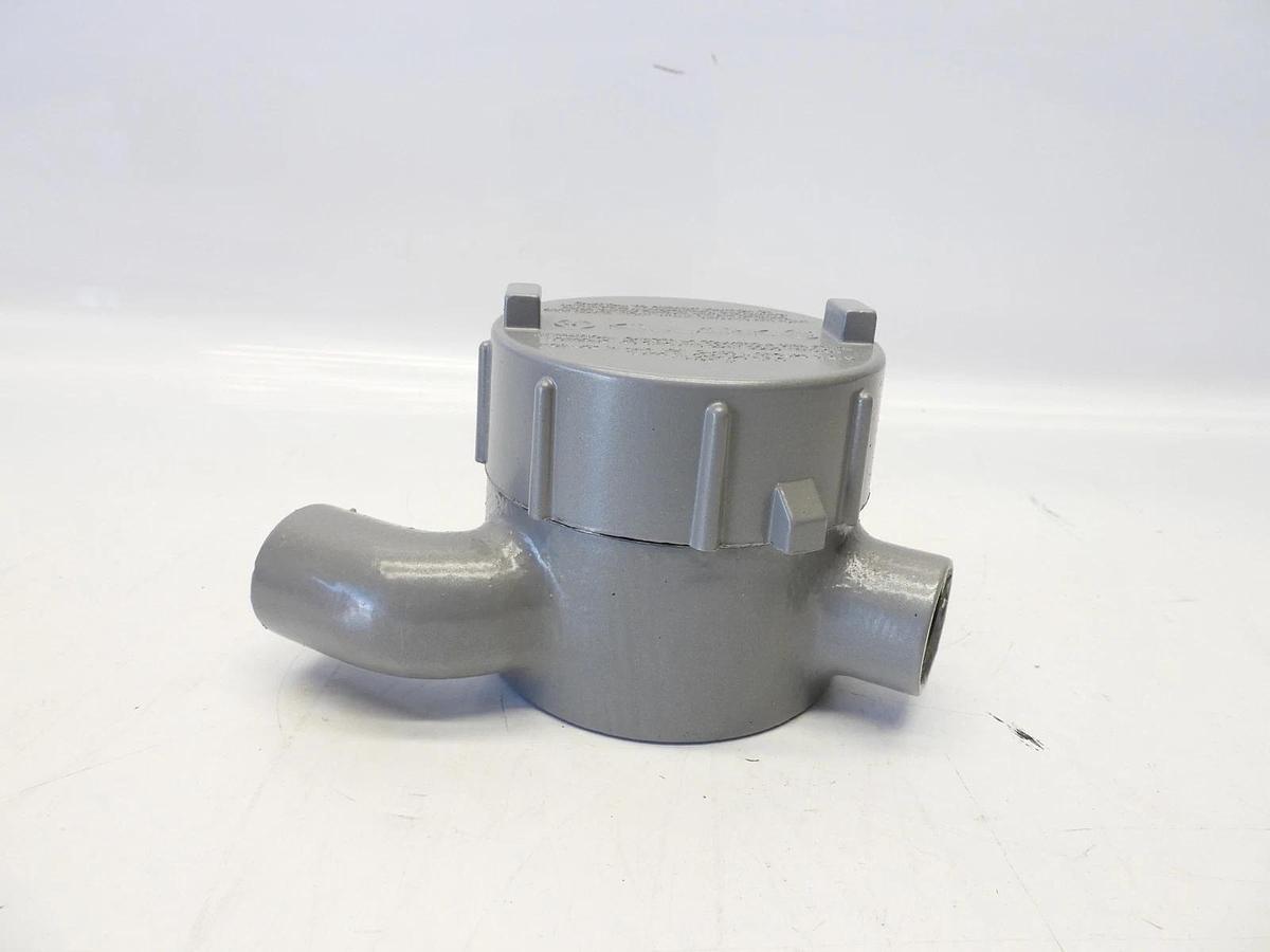KILLARK GECUET-2, Conduit Outlet Body, 3/4, Aluminum, 3-Hubs, 1pc