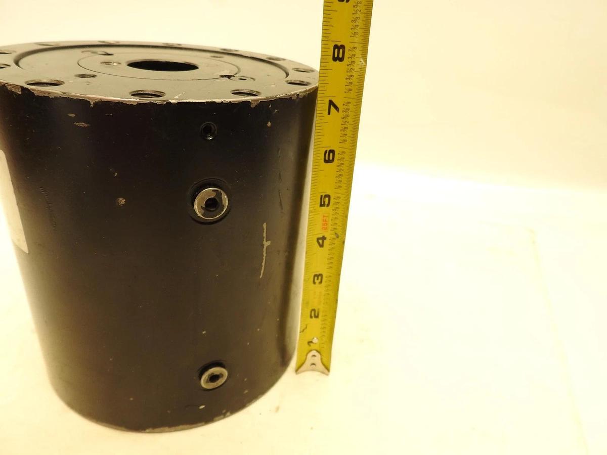 New Weitai Hydraulic Rotary Actuator KT240404 12 Bolt Hole 6 5/8" Wide X 7 3/16"