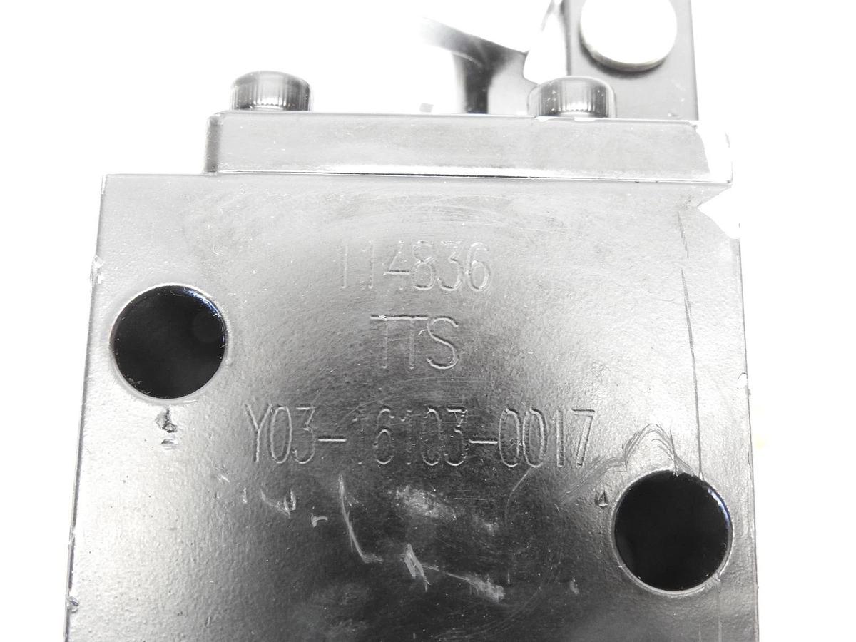 New  TTS Y03-16103-0017 114836 Hydraulic Valve