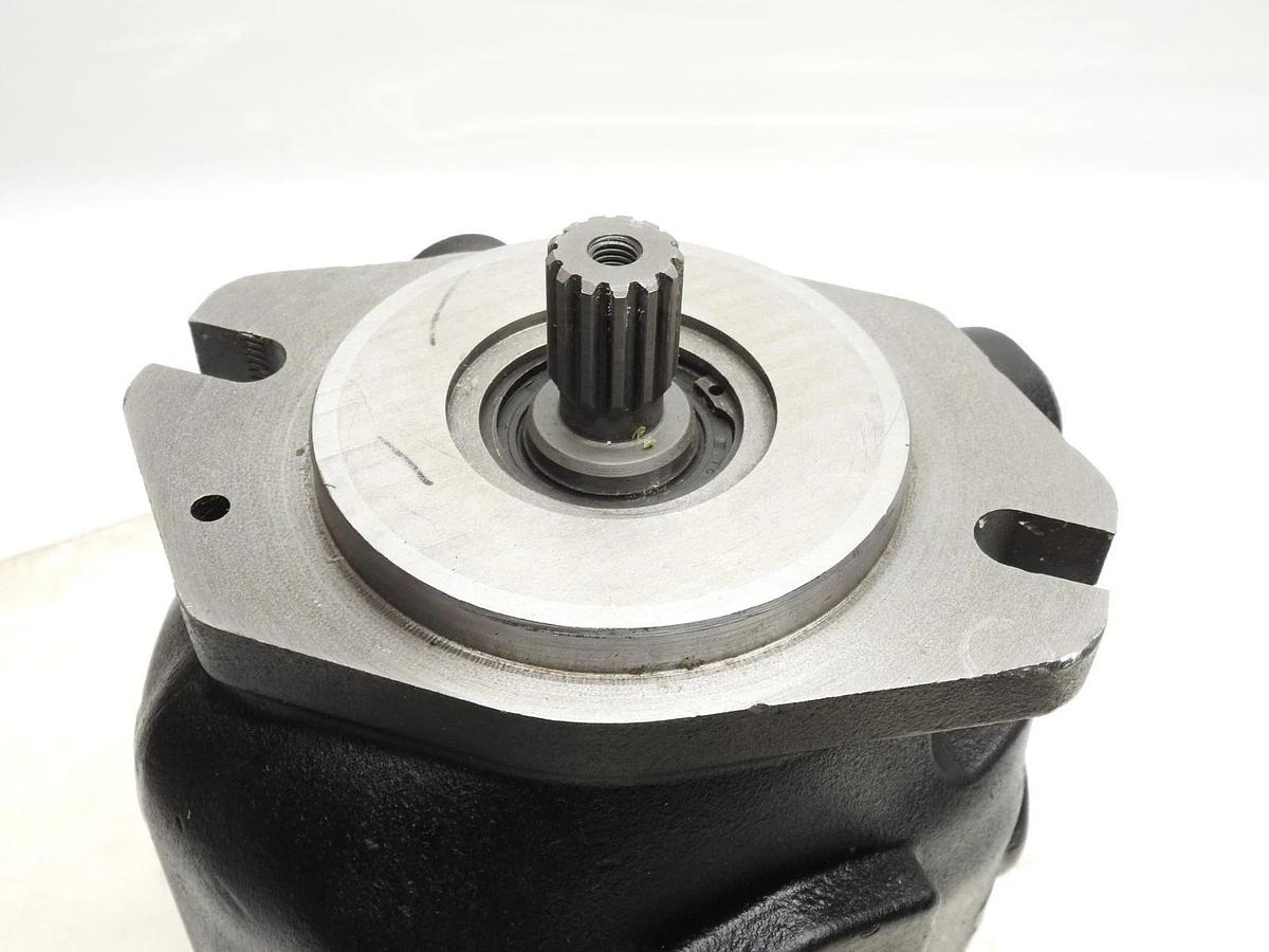 New Oem Parker Denison PD Series Hydraulic Axial Piston Pumps PD045PS08SLS5BL20R