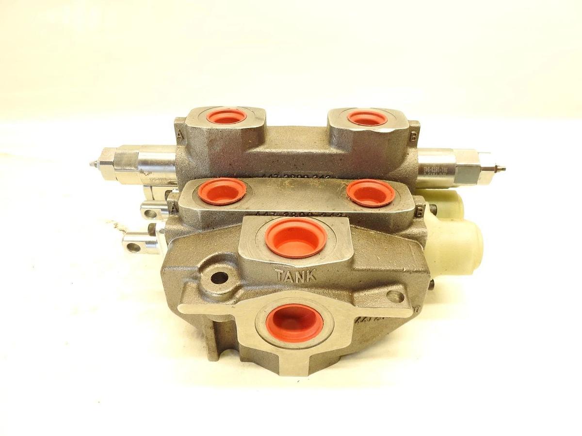 New Oem Apsco 20-UNI-2S-14 Hydraulic Valve Assembly With Two APG20-H-10 Handles