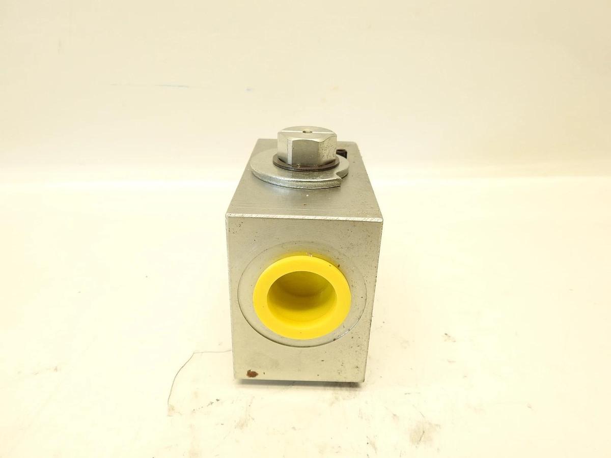 New Oem CNH KHV13540 - VALVE - CASE IH Koshin Machinery 48178