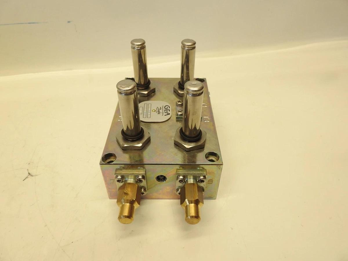 New Oem Danfoss GEA 4 Way Valve Block 390-004260-302 032F5800 032F5800