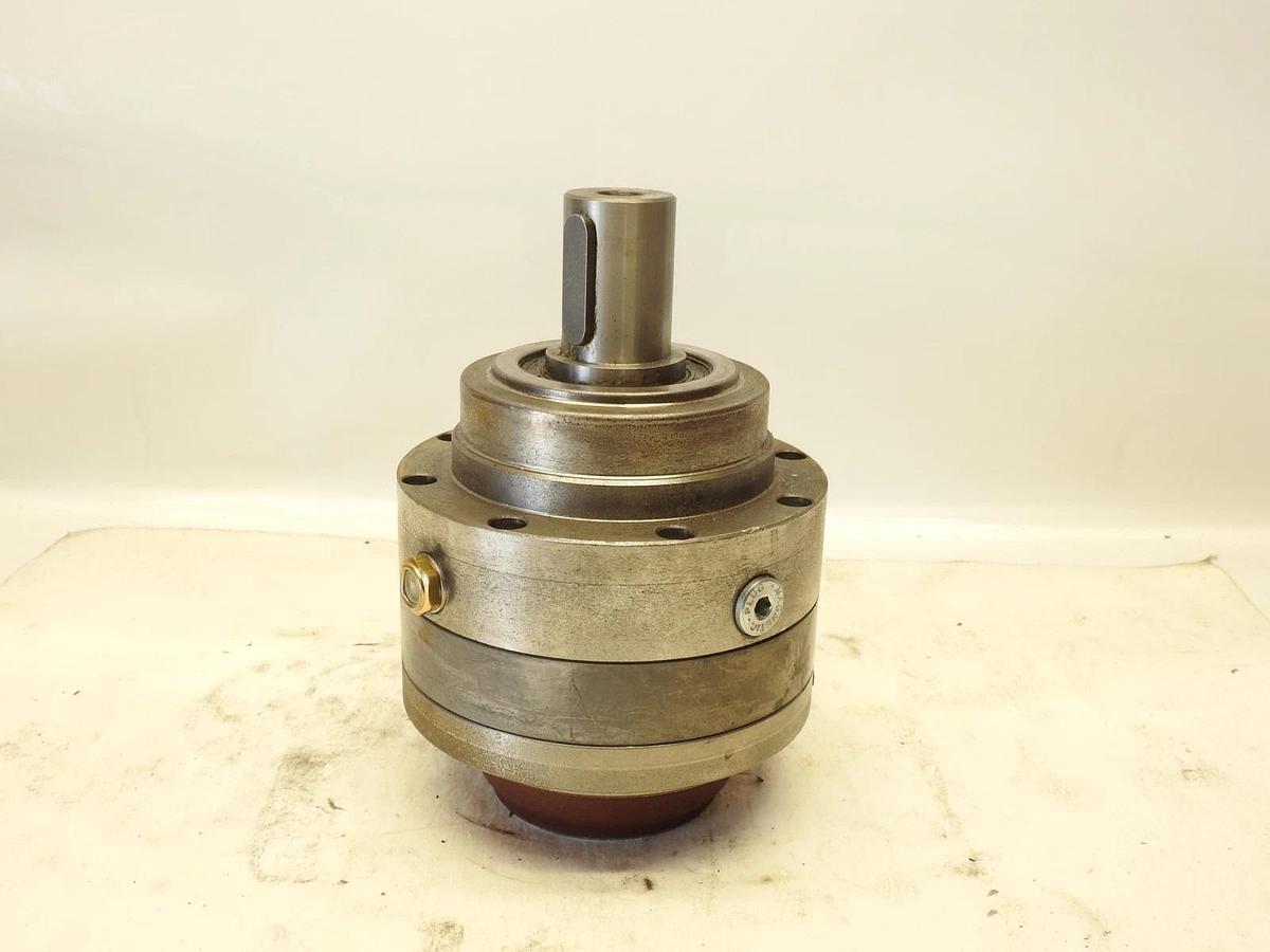 New Reggiana Riduttori KR-b8704-002 65 DFS Gear Reducer 3 Stage RT16.32:1