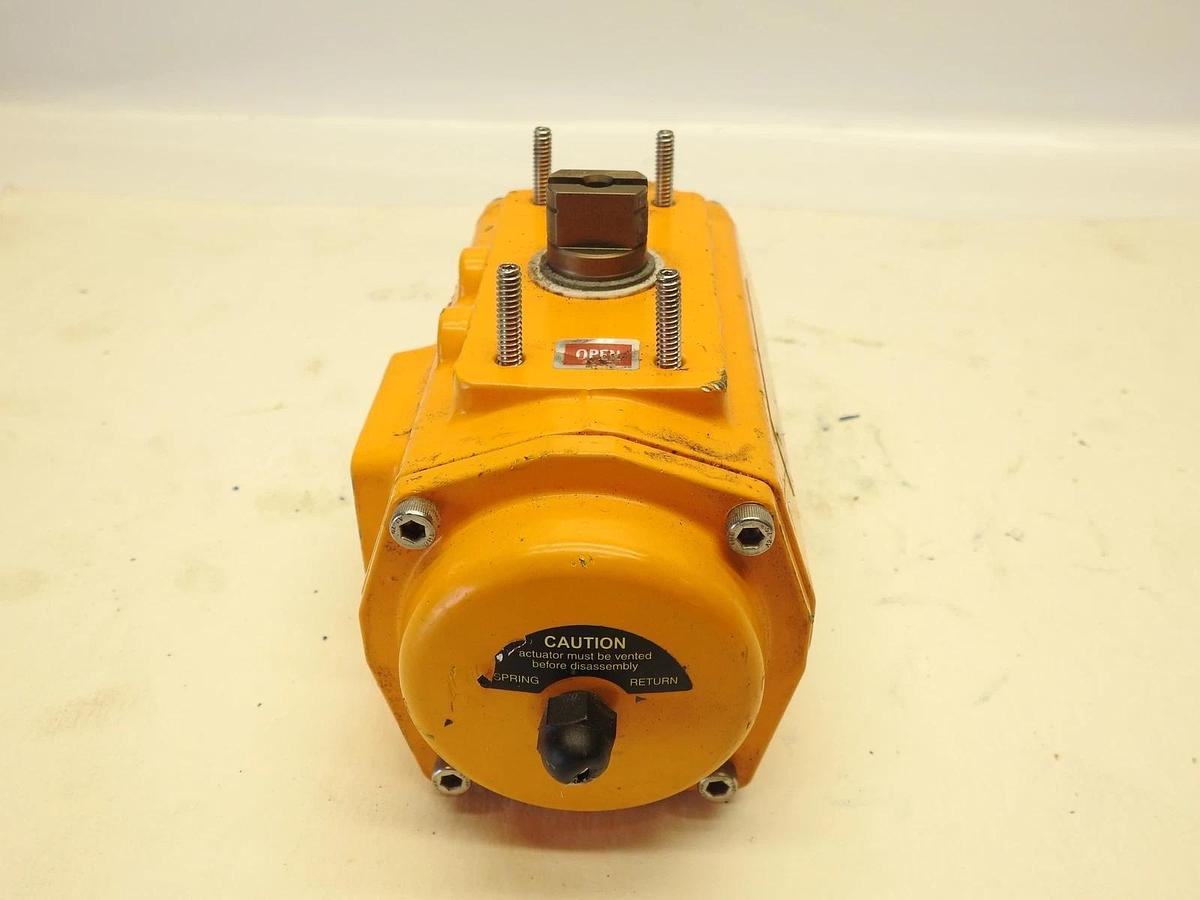El-O-Matic Pneumatic Actuator Type ES0040.U1A04A.14K0