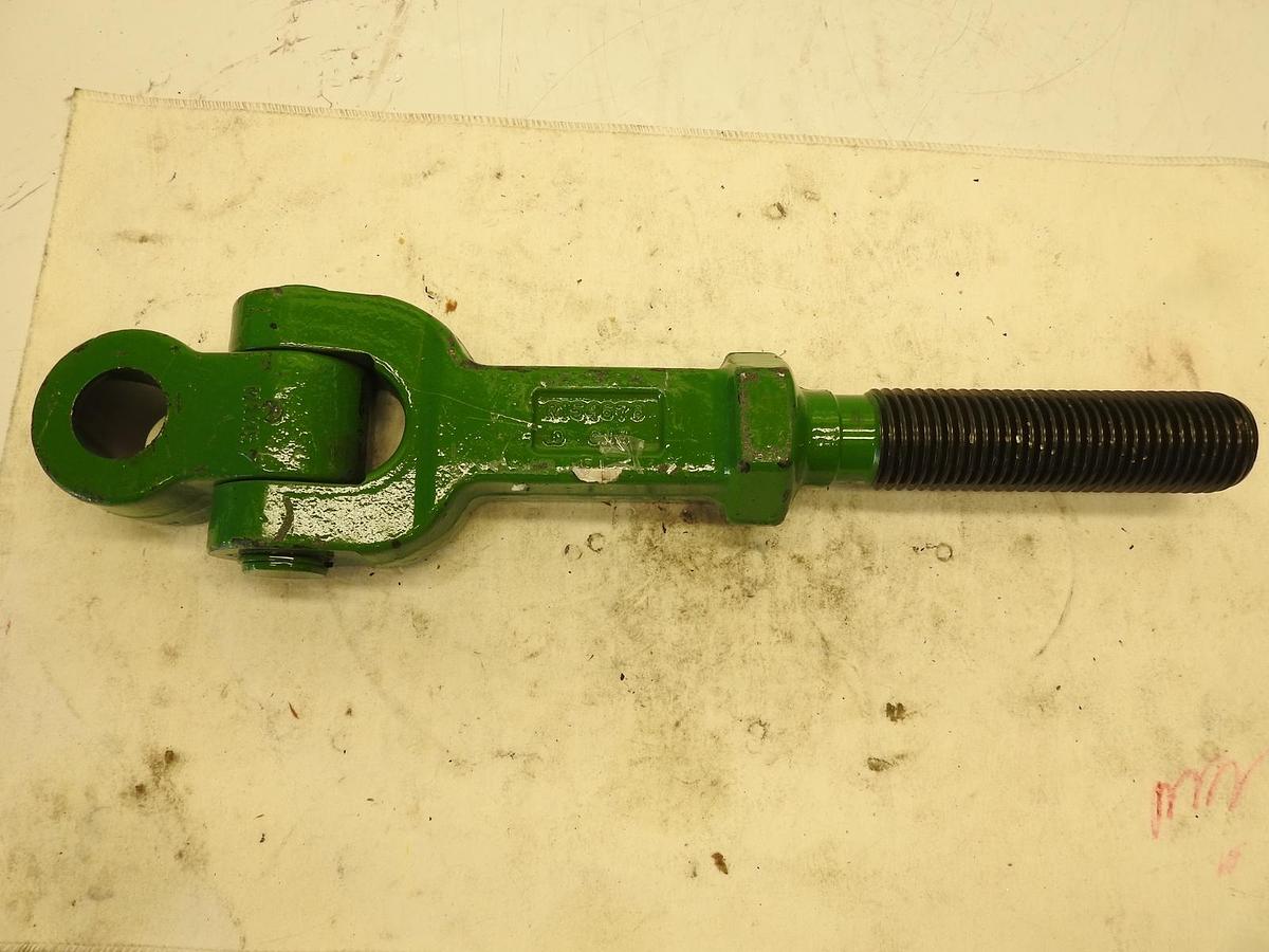 Center Link End fits John Deere 8100 8110 8200 8210 8300 8310 8400 8410 RE206750