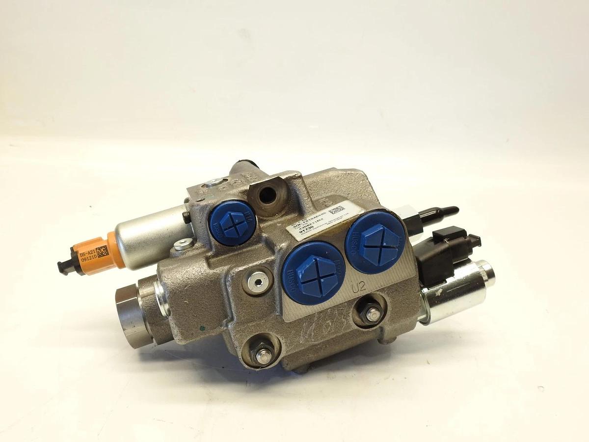 New Oem Husco 4358211M2 Hydraulic Valve