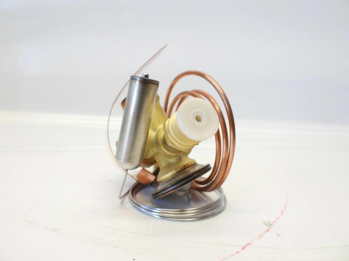 New Oem Danfoss X3-3 Thermal Expansion Valve,4044  TR 6, R22/R407C 067/U3114