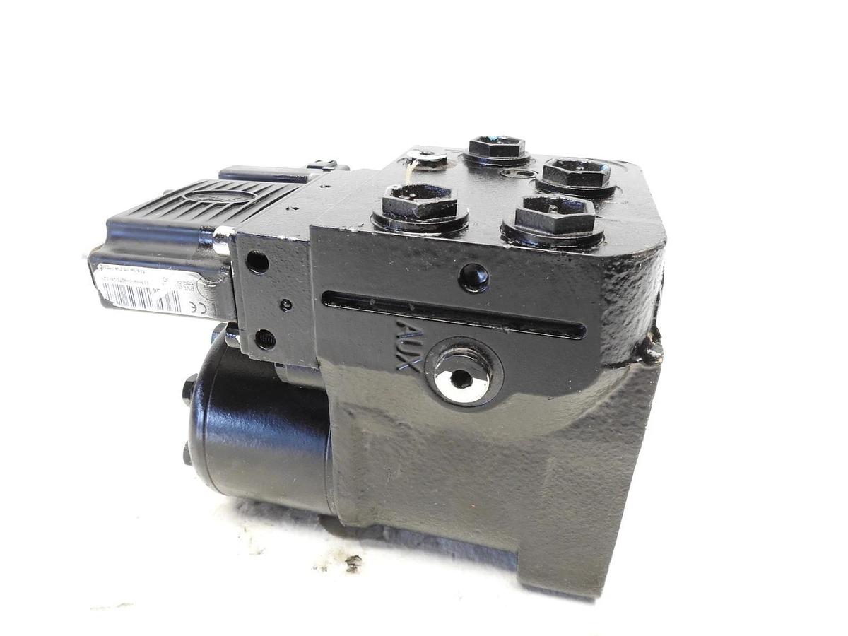 New Genuine Oem Agco ACX4125730 Hydraulic Steering Box Control Motor 11297929 OS