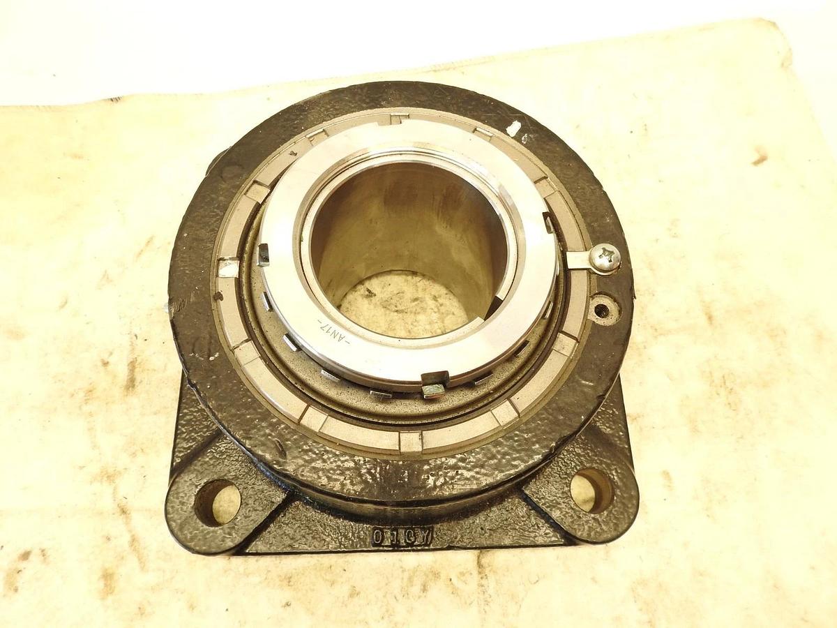New Oem REXNORD MF9215 2-15/16" 4 Bolt Flange Roller Bearing