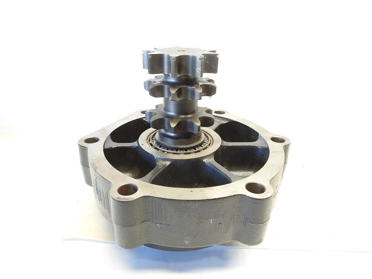 NEW OEM BOBCAT DRIVE MOTOR CARRIER 6717296 6706802 for 863 873 SKID STEER LOADER