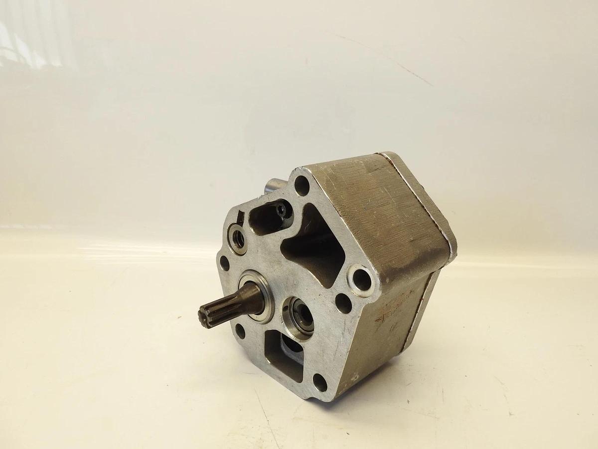 New Hybel 85699037002 Pump Motor