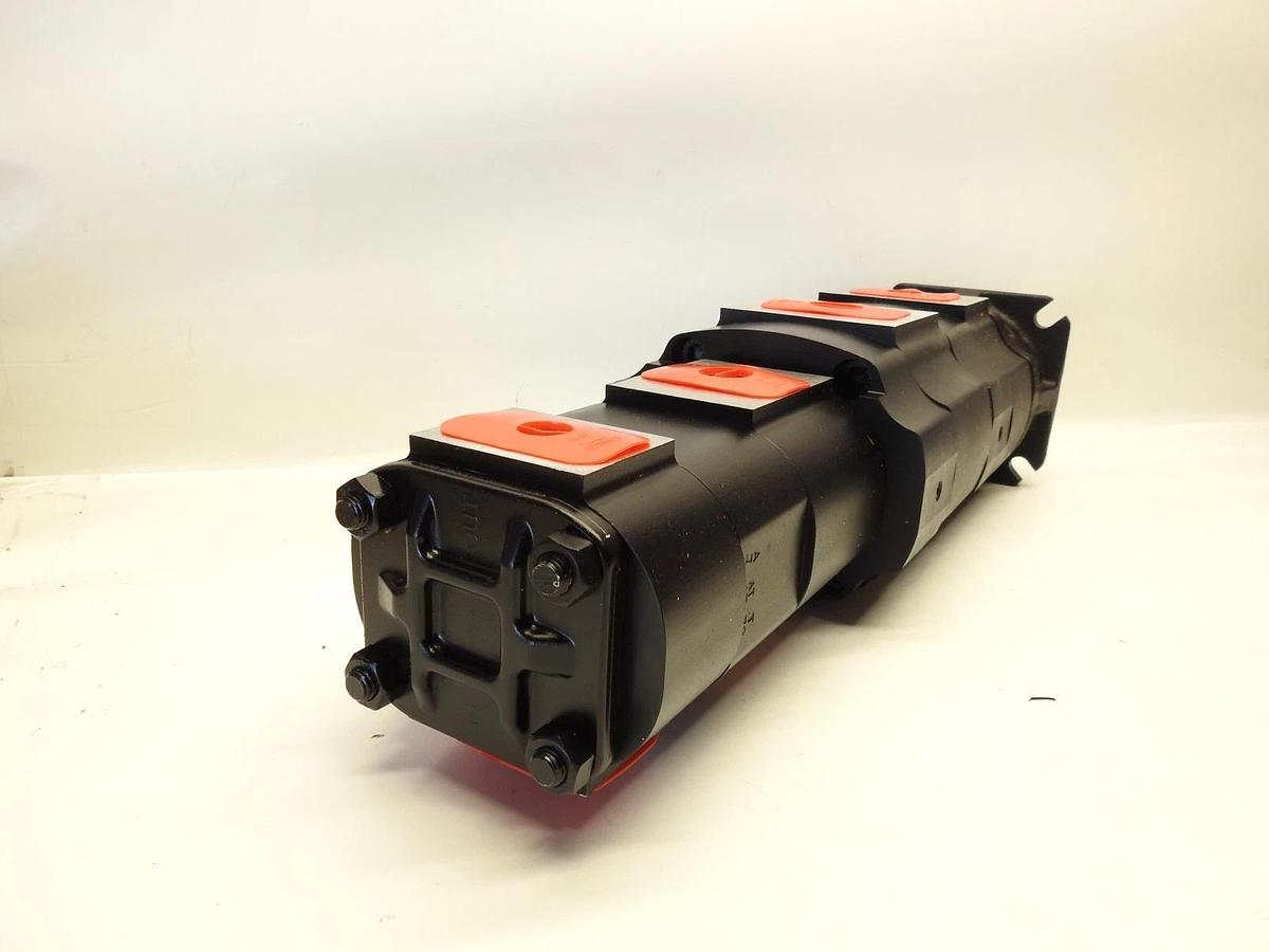 New Oem John Deere TA10134 Hydraulic Quad Pump