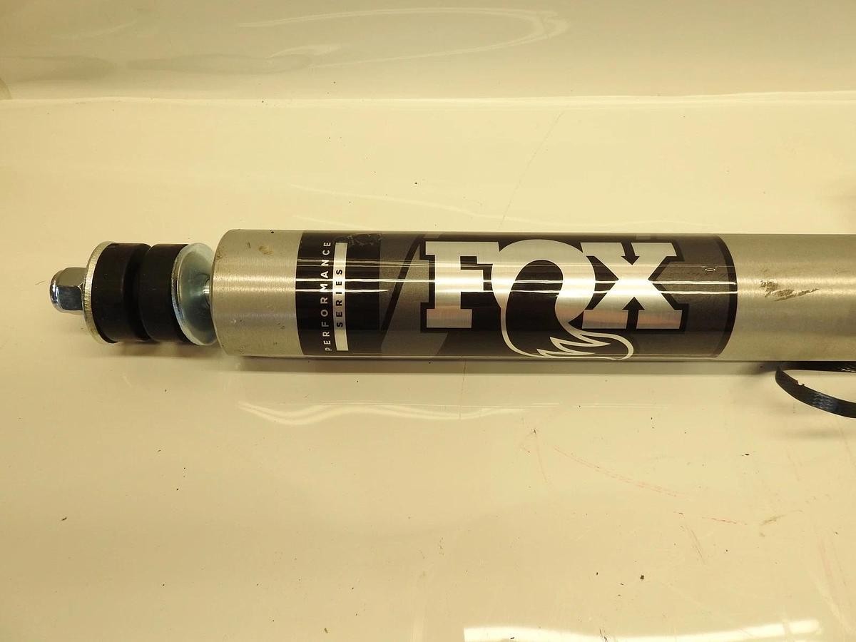 FOX 980-24-651 2.0 Perf. Series Rear Shock for 97-03 Ford F-150 2WD w/0-2" Lift