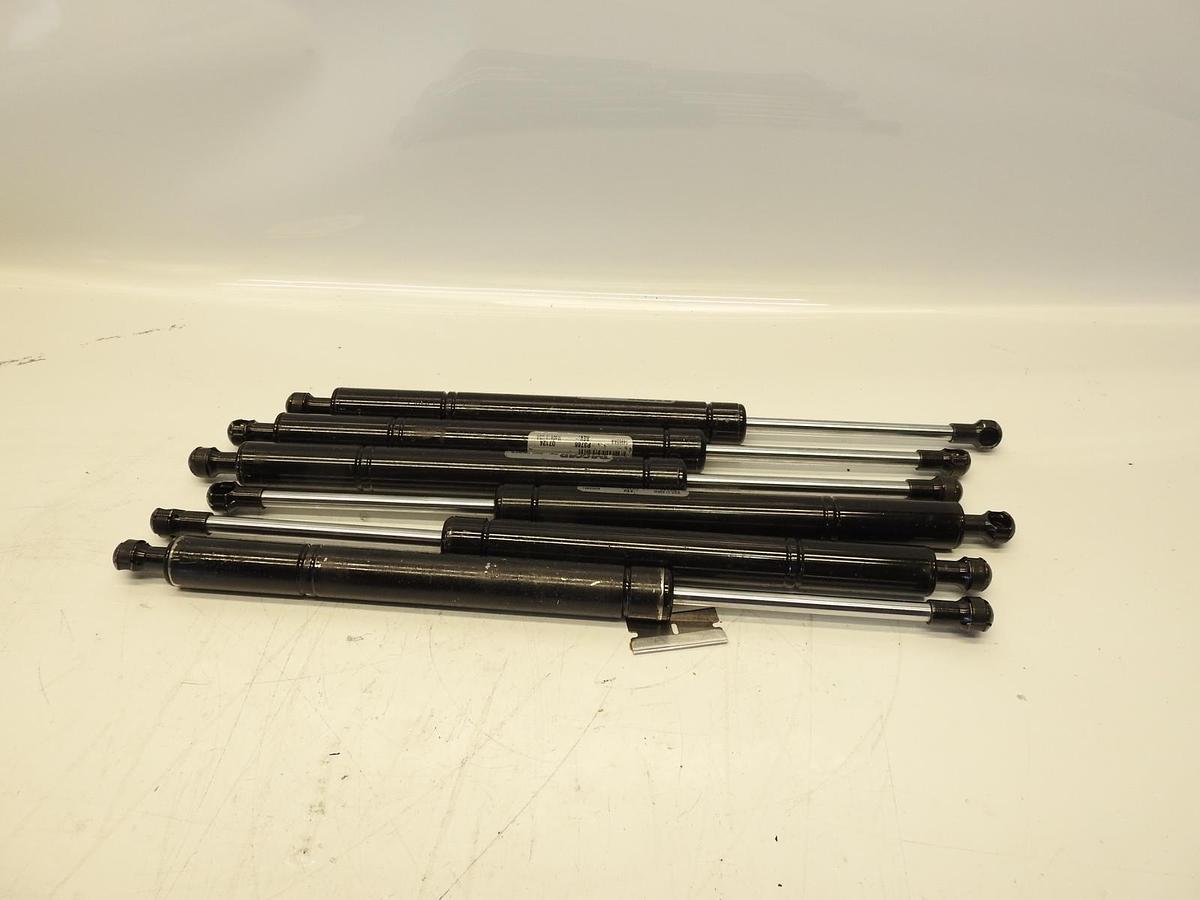 Lot Of 6 NEW OEM Paccar P3766, 27321 Shock Lift Strut