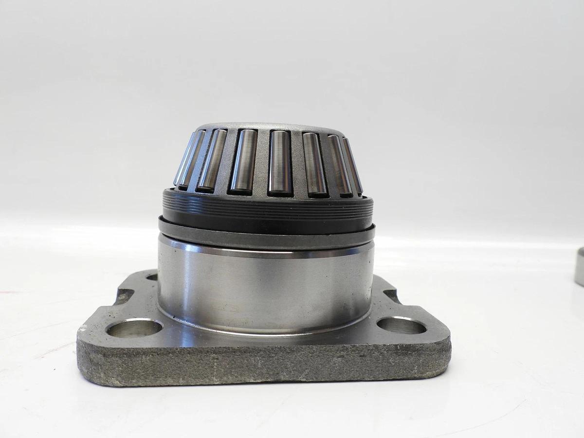 New Oem John Deere Original Equipment Kingpin #AL172488