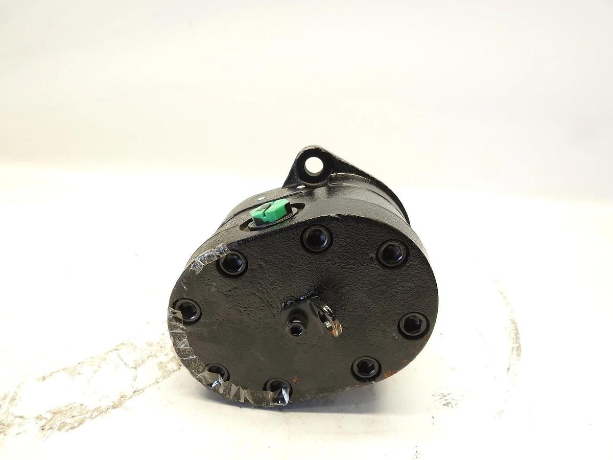 NEW OEM DANFOSS 83008429 GEAR PUMP-RH, SINGLE DISPL A201043180
